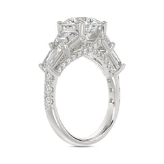 LADIES RING 3 3/4CT ROUND/TRAPEZOID/tapered baguette DIAMOND 14K WHITE GOLD (CENTER STONE ROUND DIAMOND 2CT )