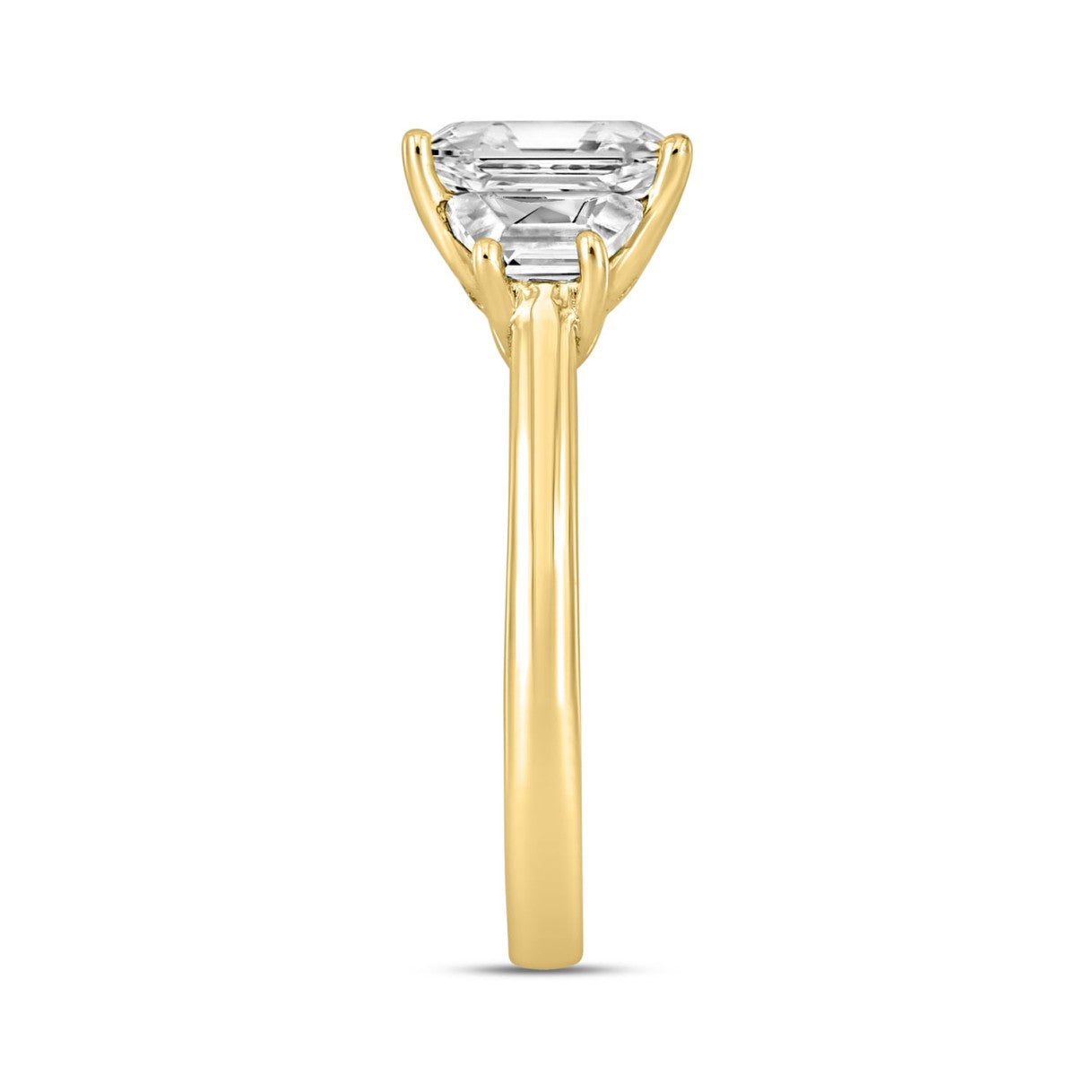 LADIES RING 2 3/4CT ROUND/TRAPEZOID/EMERALD DIAMOND 14K YELLOW GOLD