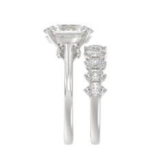 14K WHITE GOLD 4 1/2CT ROUND/OVAL DIAMOND LADIES BRIDAL SET (CENTER STONE OVAL DIAMOND 3.00CT)