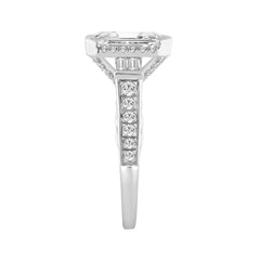 14K WHITE GOLD 3 1/2CT ROUND/EMERALD/BAGUETTE DIAMOND LADIES RING (CENTER STONE EMERALD DIAMOND 3.00CT)