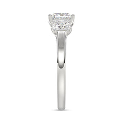 14K WHITE GOLD 2 1/6CT PRINCESS DIAMOND LADIES RING (CENTER STONE PRINCESS DIAMOND 1CT)