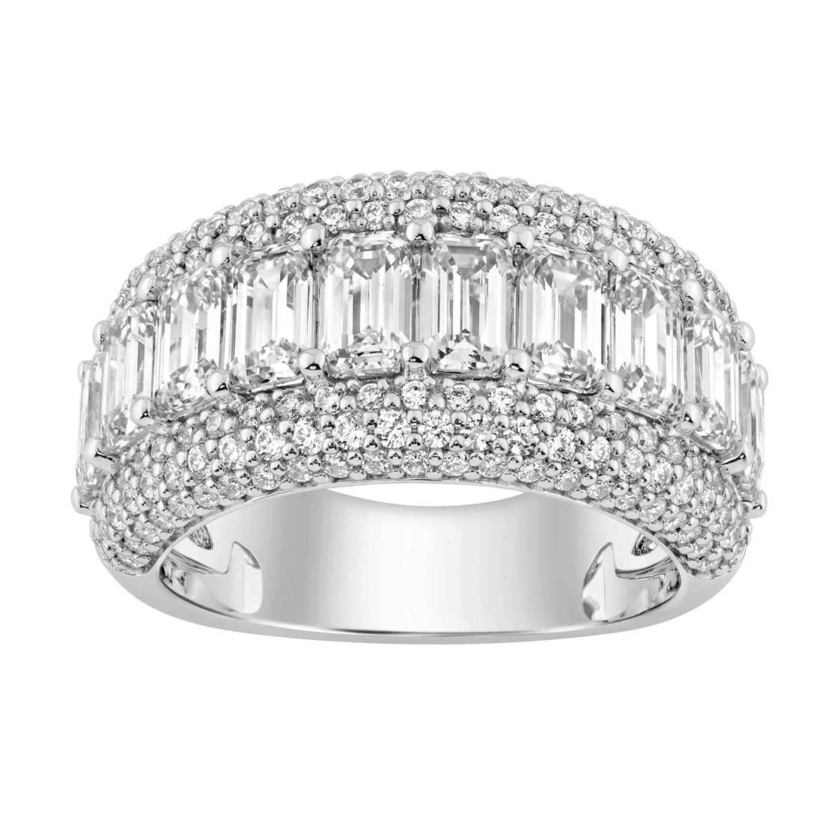 Elegant 14K White Gold Ladies Ladies Ring 3 1/4Ct Round & Emerald Cut Diamonds